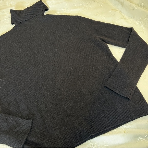 %100 Cashmere Designer Reformation Jeans Turktleneck Sweater - Picture 6 of 13